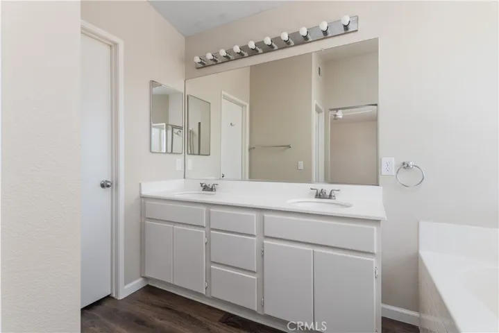 42101 Orange Blossom Drive, Temecula, California 92591