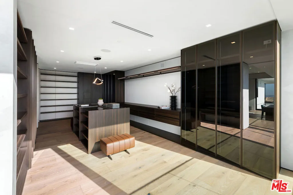 8116 Laurel View Drive, Los Angeles, California 90069 home-pic-34