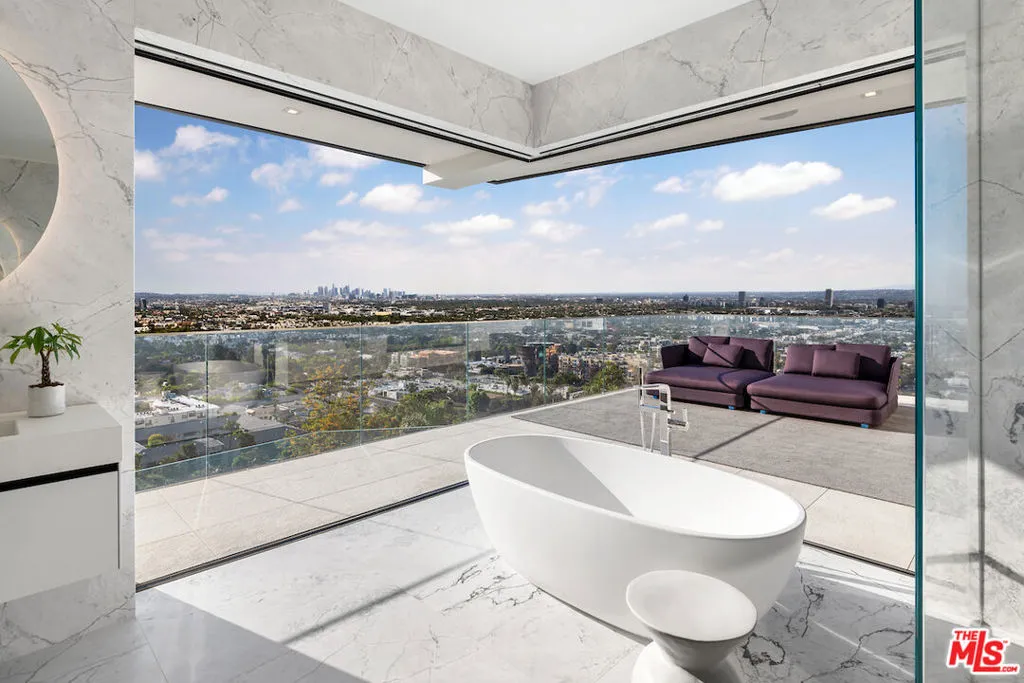 8116 Laurel View Drive, Los Angeles, California 90069 home-pic-30