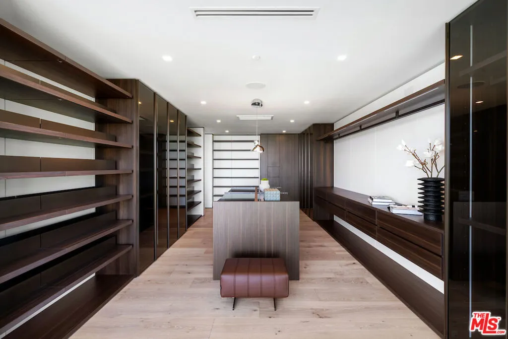 8116 Laurel View Drive, Los Angeles, California 90069 home-pic-36