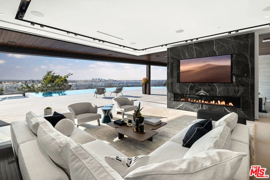 8116 Laurel View Drive, Los Angeles, California 90069 home-pic-1
