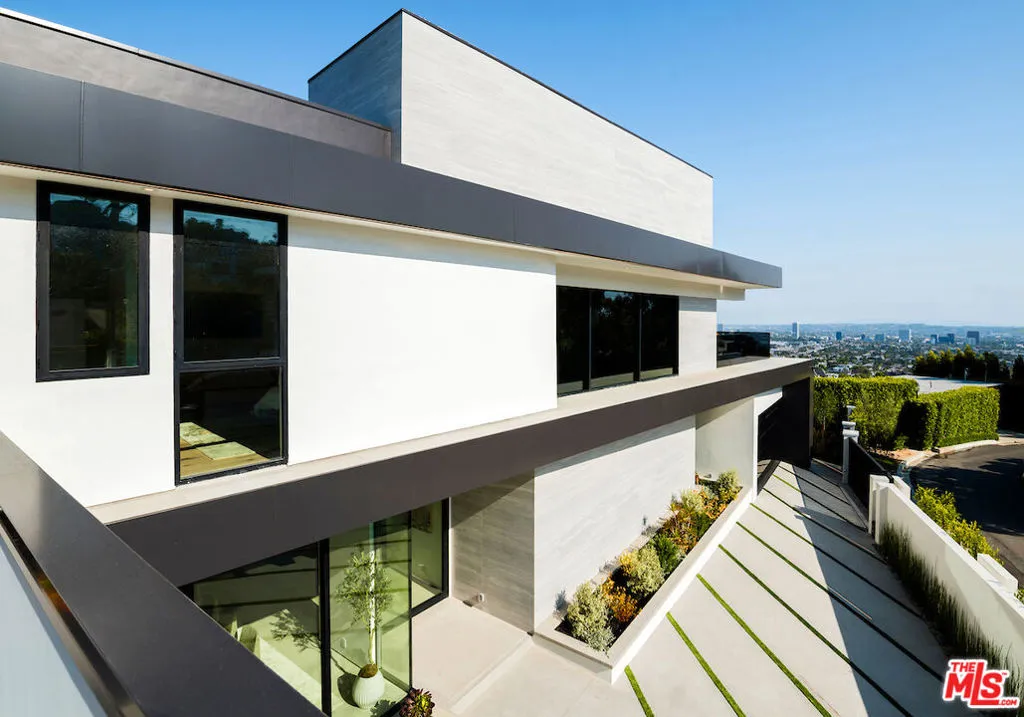 8116 Laurel View Drive, Los Angeles, California 90069 home-pic-6