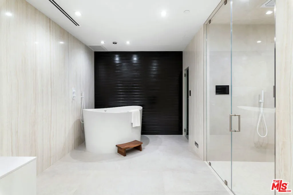 8116 Laurel View Drive, Los Angeles, California 90069 home-pic-49