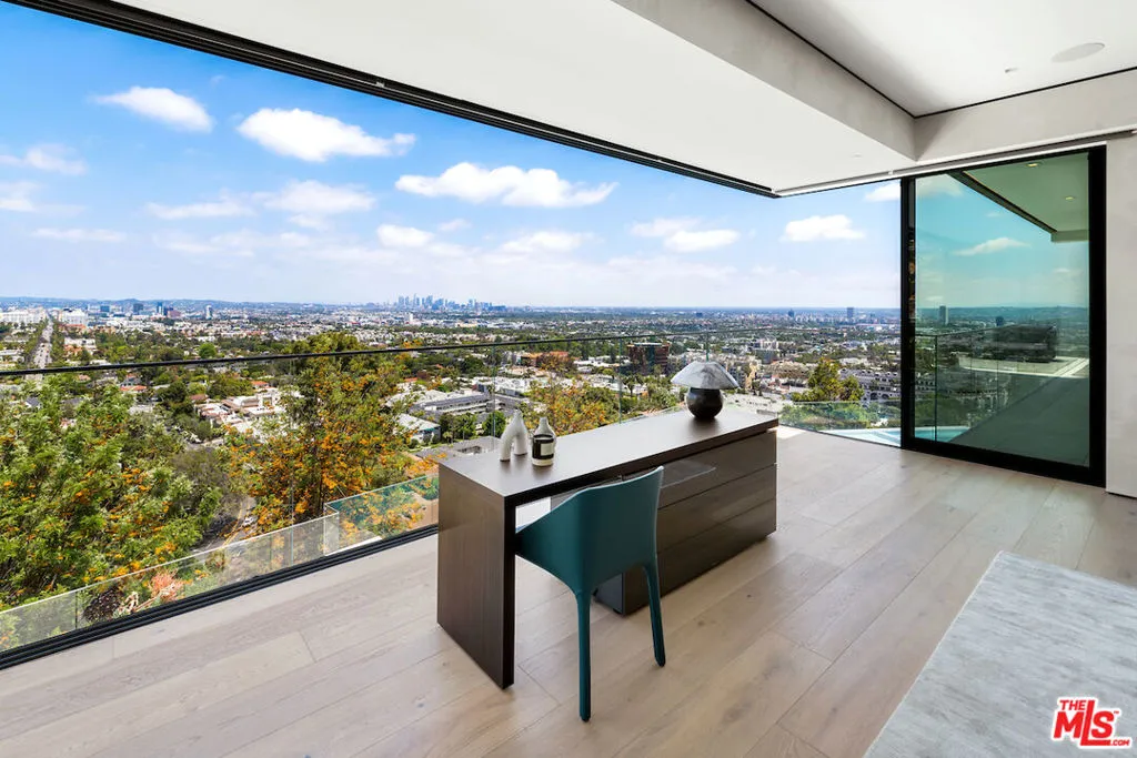 8116 Laurel View Drive, Los Angeles, California 90069 home-pic-26