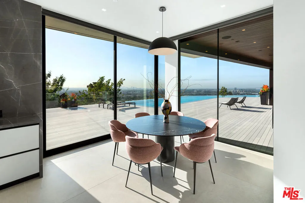 8116 Laurel View Drive, Los Angeles, California 90069 home-pic-16