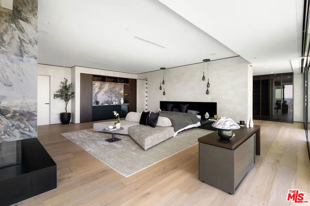 8116 Laurel View Drive, Los Angeles, California 90069 home-pic-27
