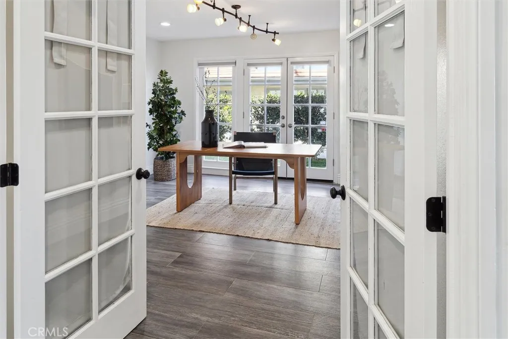 609 Calle Reata, San Clemente, California 92673 home-pic-24