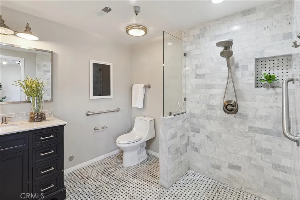 609 Calle Reata, San Clemente, California 92673 home-pic-23