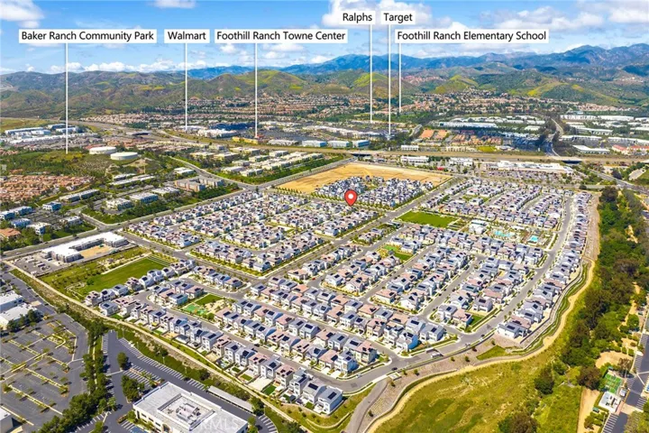 240 Amber Oak, Lake Forest, California 92630