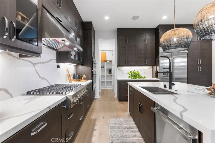 240 Amber Oak, Lake Forest, California 92630