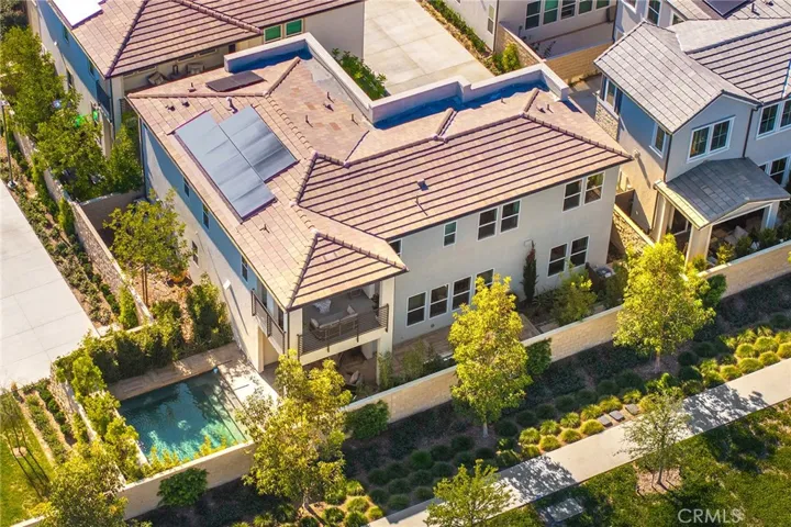 240 Amber Oak, Lake Forest, California 92630