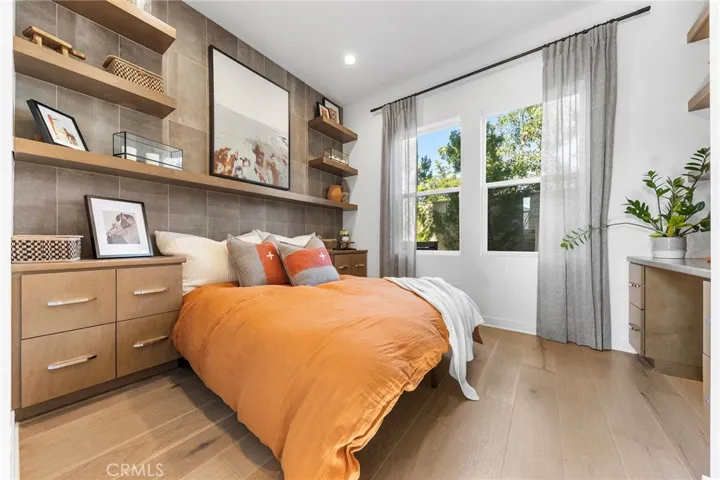 240 Amber Oak, Lake Forest, California 92630