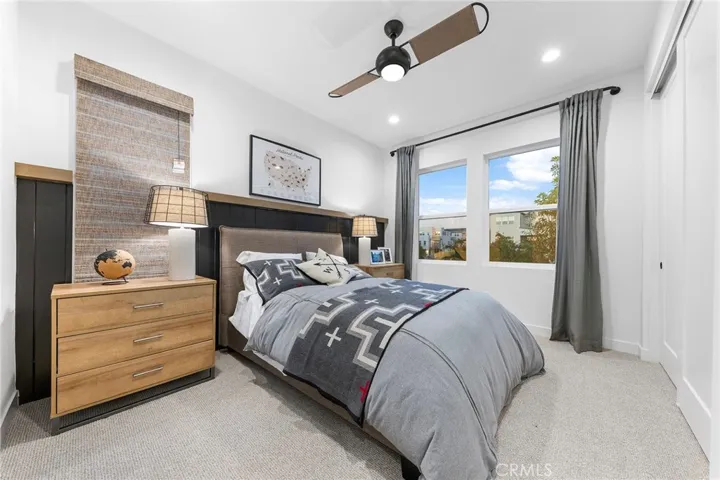 240 Amber Oak, Lake Forest, California 92630