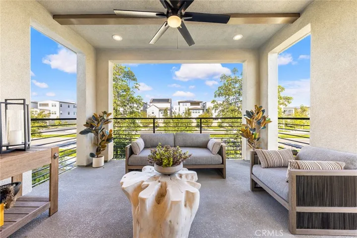 240 Amber Oak, Lake Forest, California 92630