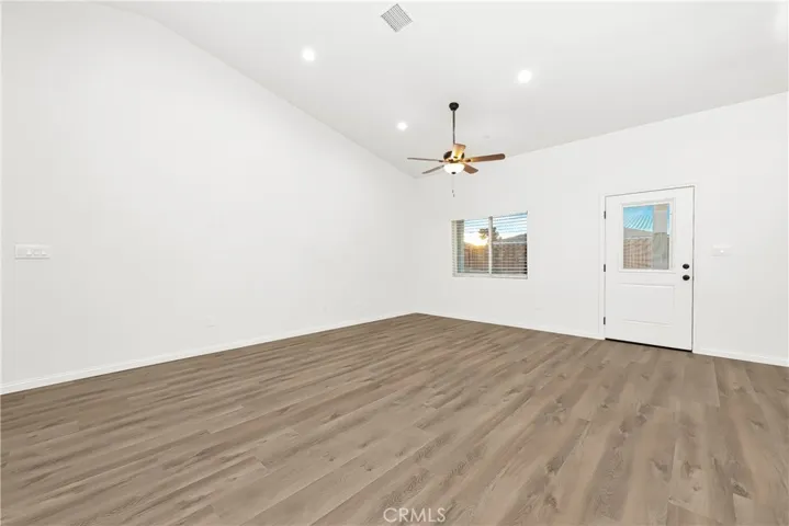 8692 Ironwood Avenue, California City, California 93505