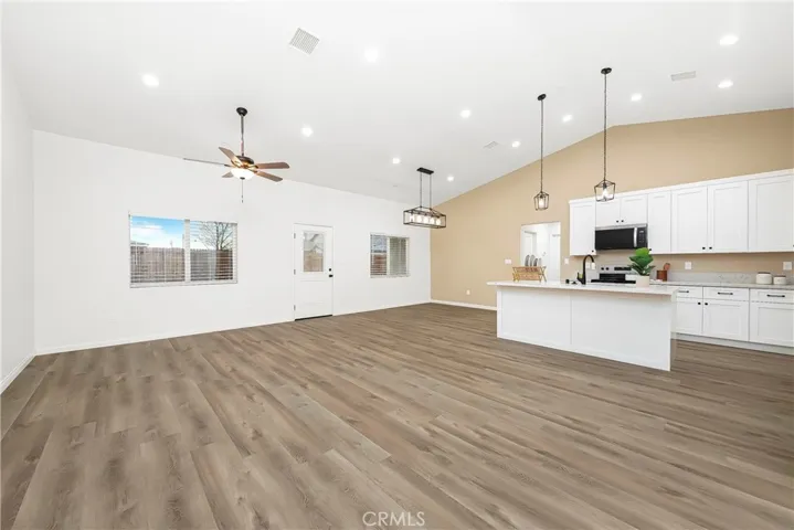 8692 Ironwood Avenue, California City, California 93505