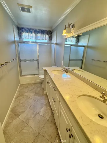 2227 Nelson Avenue B, Redondo Beach, California 90278