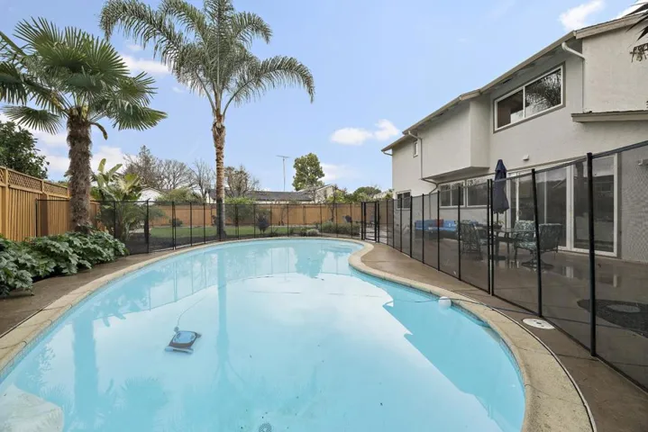 516 Cozy Court, San Jose, California 95123