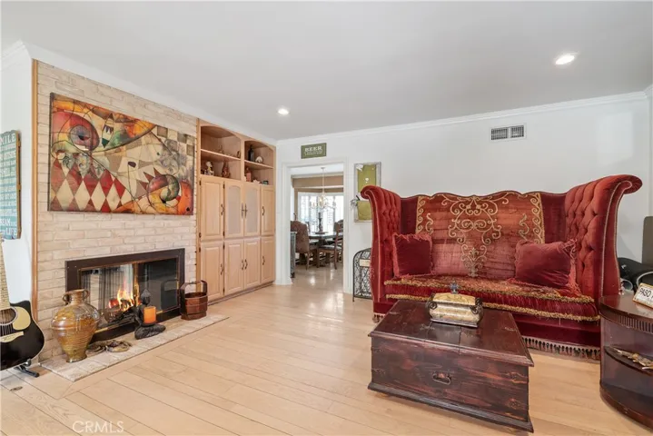 1154 La Jolla Drive, Thousand Oaks, California 91362
