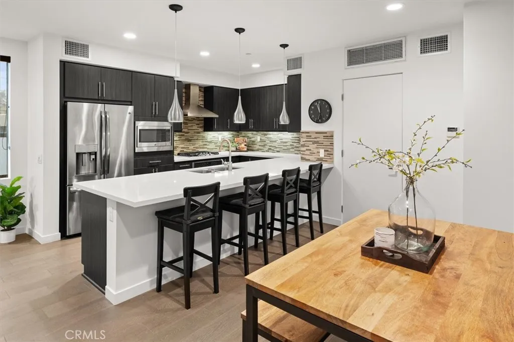 1923 N Gower Street, Los Angeles, California 90068 home-pic-1