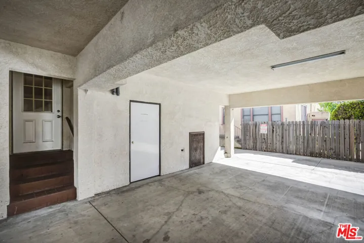 1749 N Kenmore Avenue, Los Angeles, California 90027