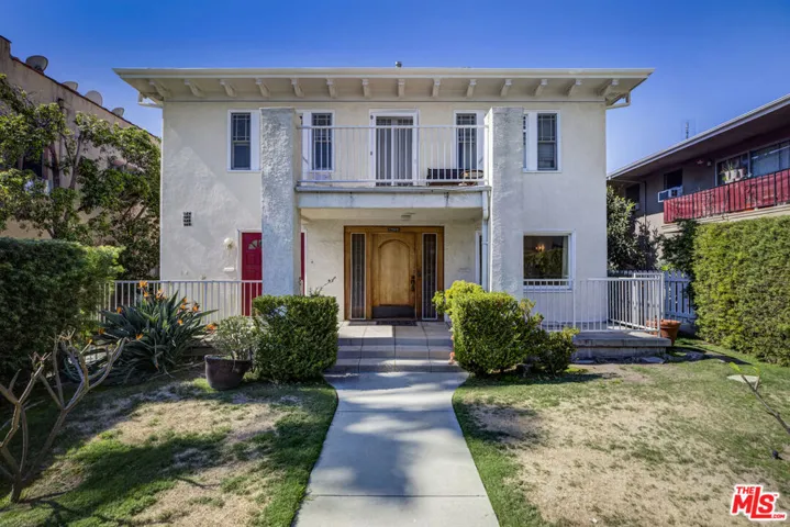 1749 N Kenmore Avenue, Los Angeles, California 90027