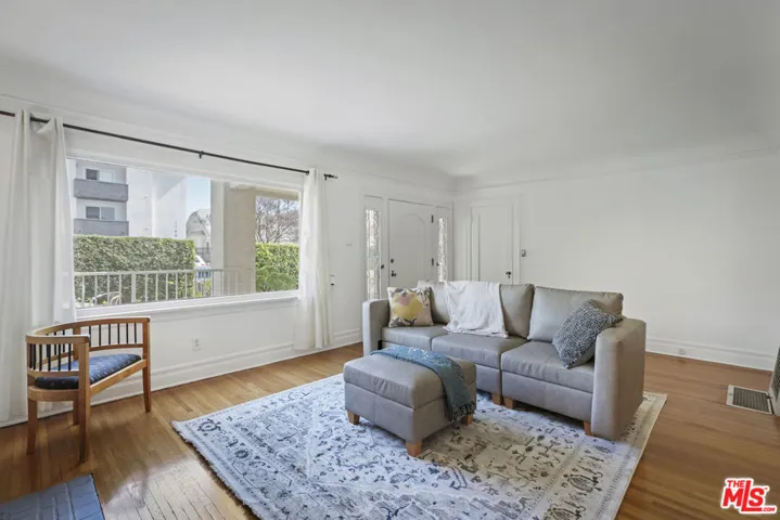 1749 N Kenmore Avenue, Los Angeles, California 90027