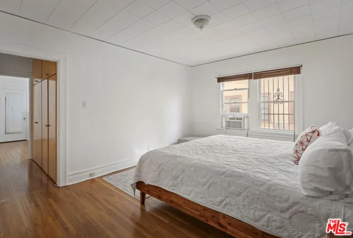1749 N Kenmore Avenue, Los Angeles, California 90027
