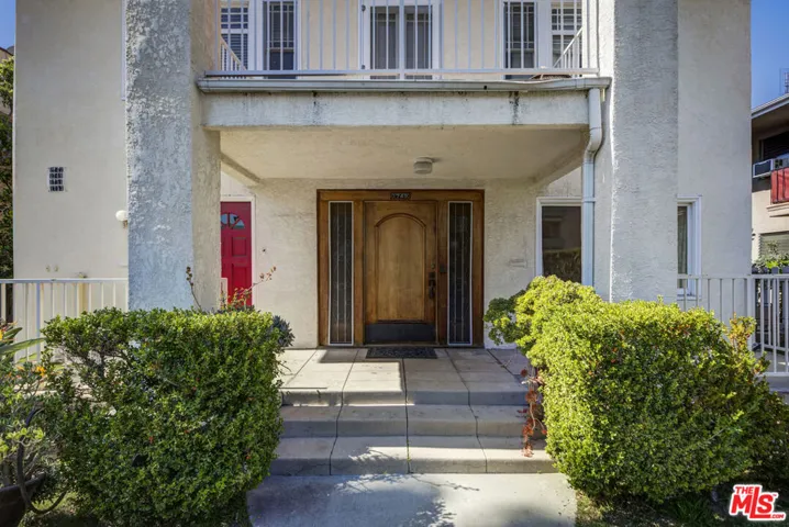 1749 N Kenmore Avenue, Los Angeles, California 90027