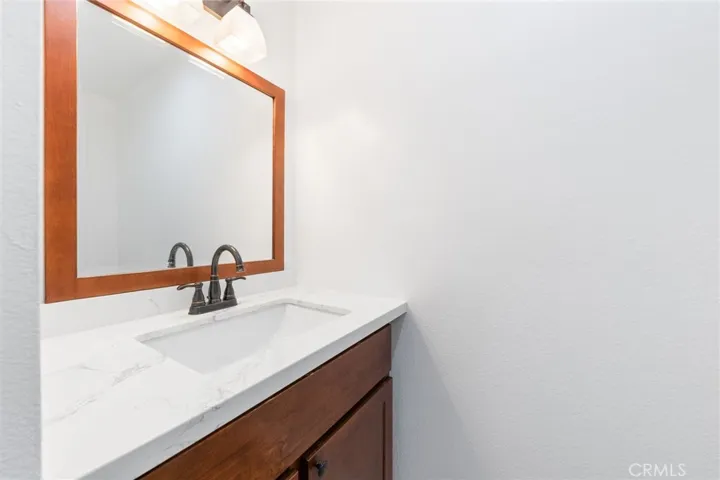 Downstairs 1/2 bath