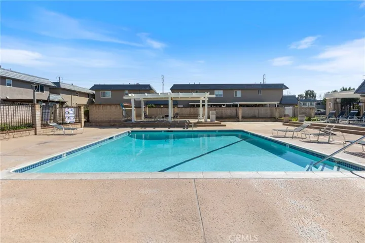 Assoc Pool
