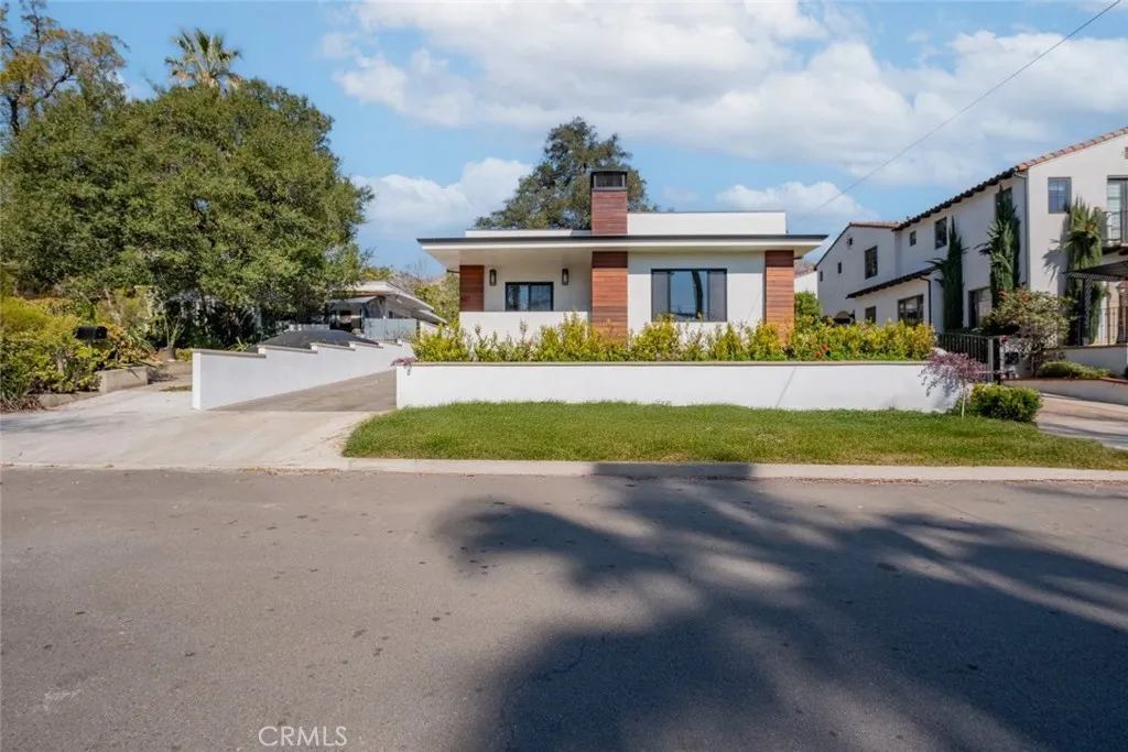 421 Mariposa Avenue, Sierra Madre, California 91024, 6 Bedrooms Bedrooms, ,5 BathroomsBathrooms,Residential,For Sale,Mariposa,GD25037332