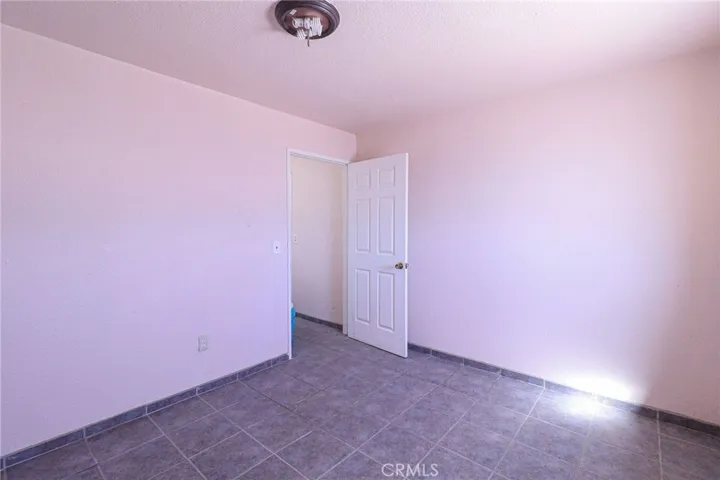 581 Victor Avenue, Barstow, California 92311