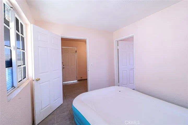 581 Victor Avenue, Barstow, California 92311