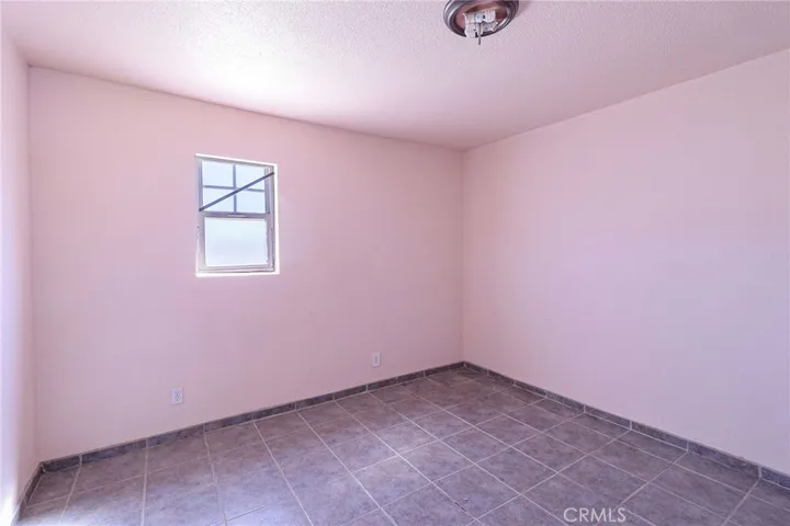 581 Victor Avenue, Barstow, California 92311