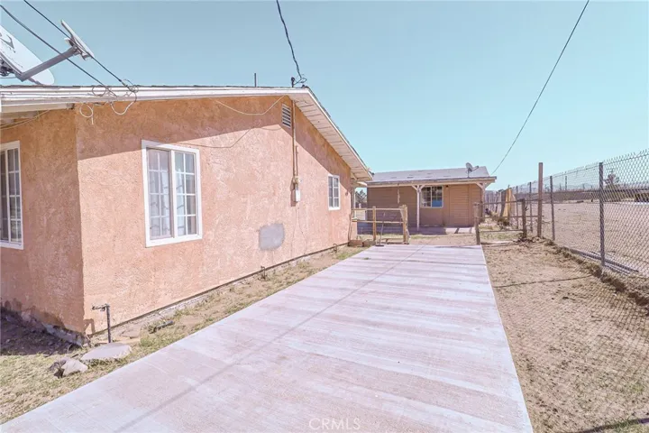 581 Victor Avenue, Barstow, California 92311