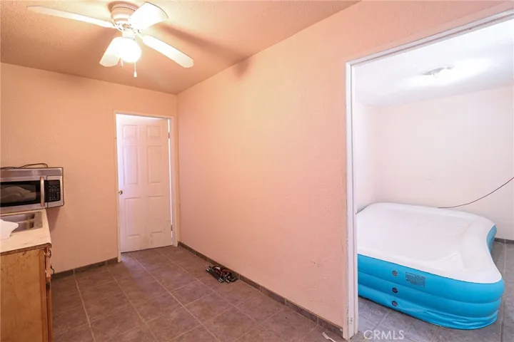 581 Victor Avenue, Barstow, California 92311