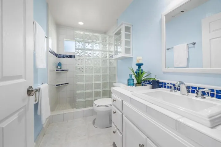 1600 49th Avenue, Capitola, California 95010