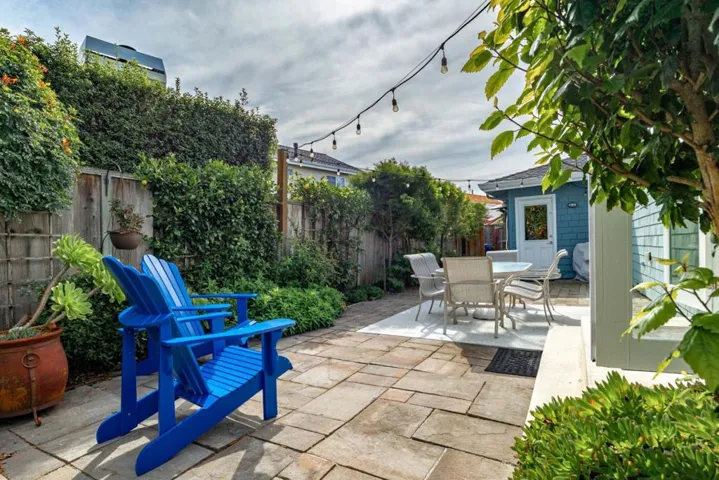 1600 49th Avenue, Capitola, California 95010