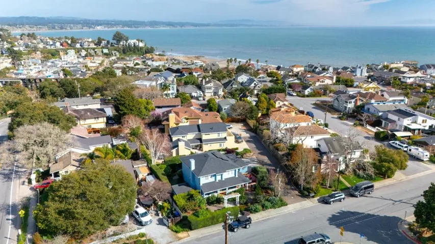 1600 49th Avenue, Capitola, California 95010