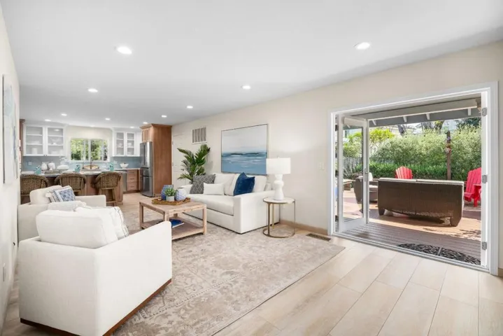 1600 49th Avenue, Capitola, California 95010