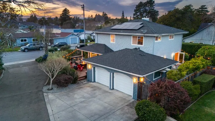 1600 49th Avenue, Capitola, California 95010