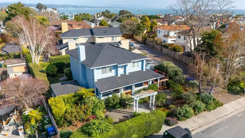 1600 49th Avenue, Capitola, California 95010