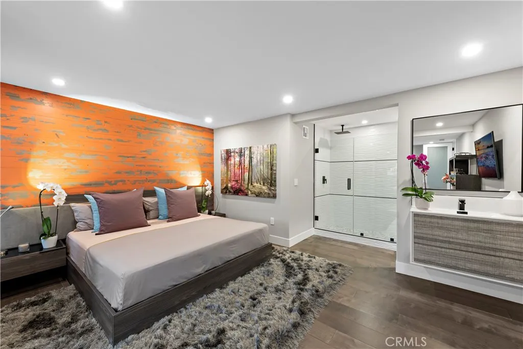 2334 Vestal Avenue, Silver Lake, California 90026 home-pic-24