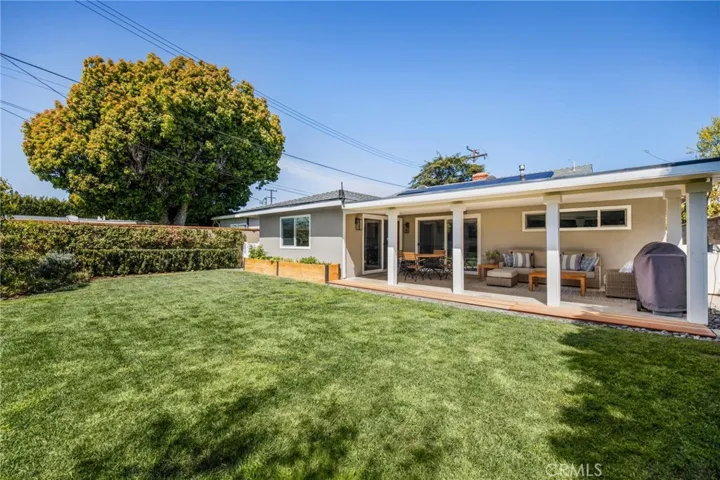 235 22nd Street, Costa Mesa, California 92627
