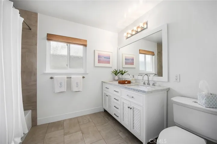 235 22nd Street, Costa Mesa, California 92627