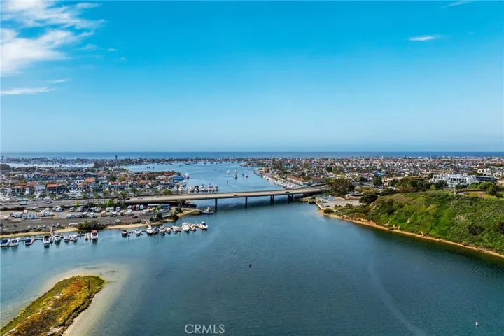 235 22nd Street, Costa Mesa, California 92627