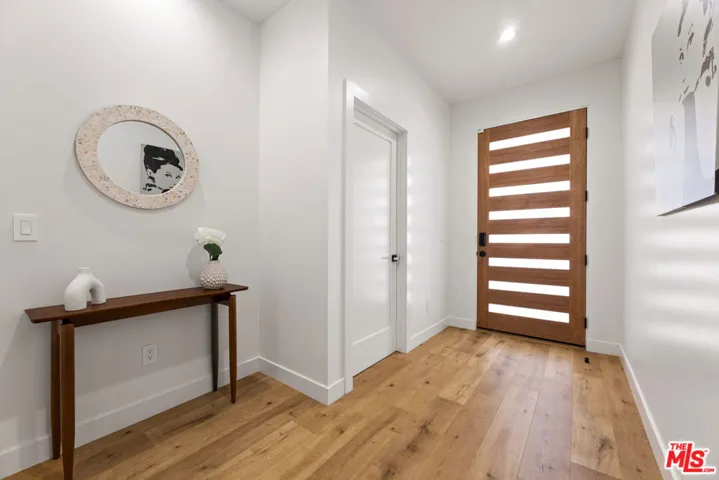 5118 Laurel Canyon Boulevard, Valley Village, California 91607