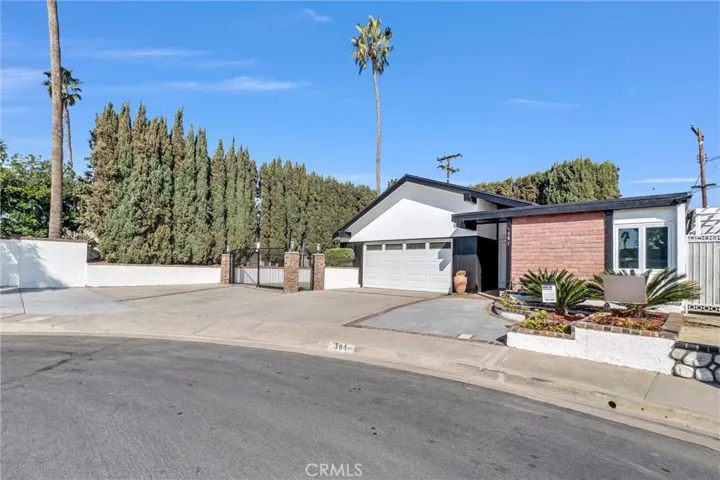 301 Bluebell Avenue, Placentia, California 92870