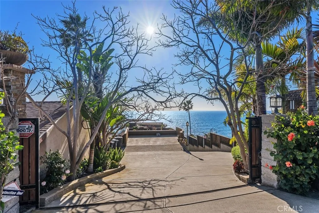 31995 Coast Hwy., Laguna Beach, California 92651 home-pic-4
